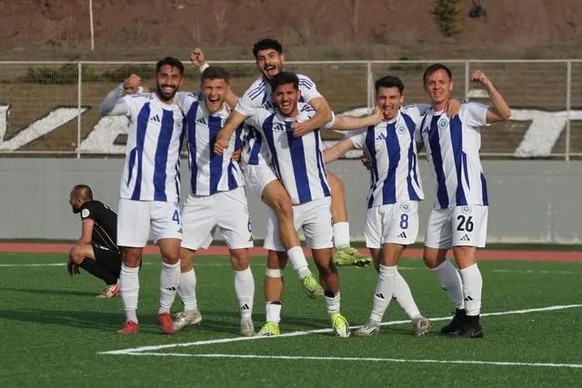 3. Lig'de Skandal Maç: 60 Dakikada 12 Gol Yiyen Nazillispor Sahadan Çekildi