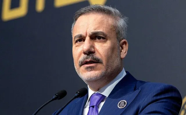 Ankara-Londra Hattında Kritik Diplomasi Trafiği: Dışişleri Bakanı Hakan Fidan Stratejik Temaslar İçin İngiltere’de