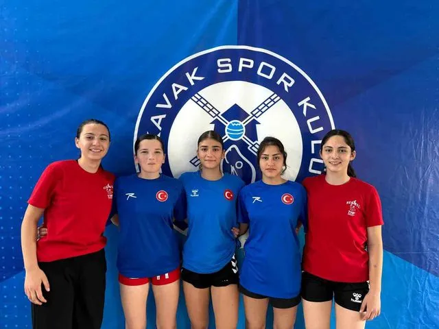 Armada Praxis Yalıkavakspor