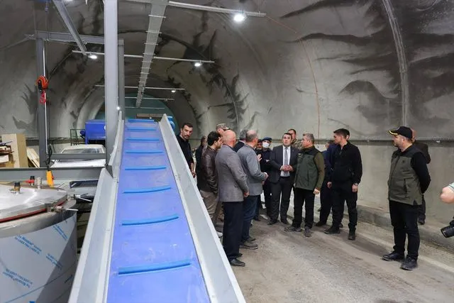 Artvin Valiliğinde Mantar Üretim Tesisleri Ziyaret Edildi
