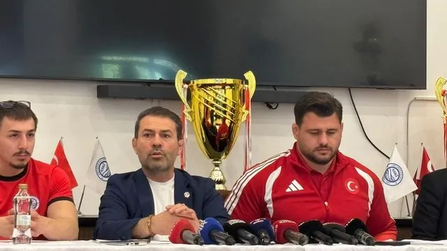 Avrupa Güreş ve Halter şampiyonalarında dereceye giren sporcular, basınla buluştu