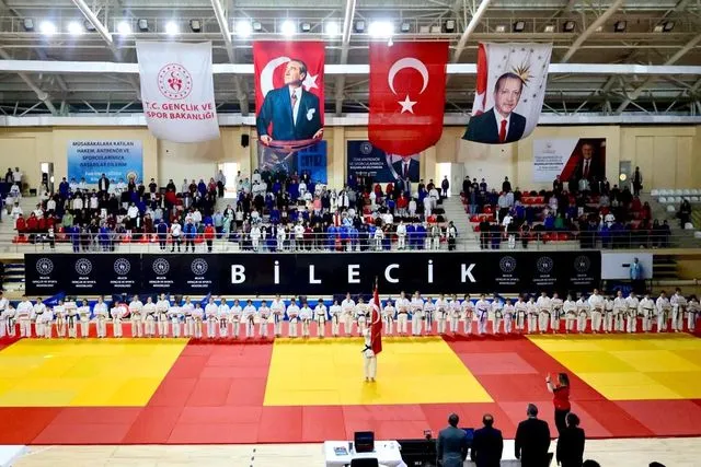 Bilecik'te Dev Organizasyon: Türkiye'nin Genç Judocuları Şampiyonluk Kürsüsü İçin Tatamide