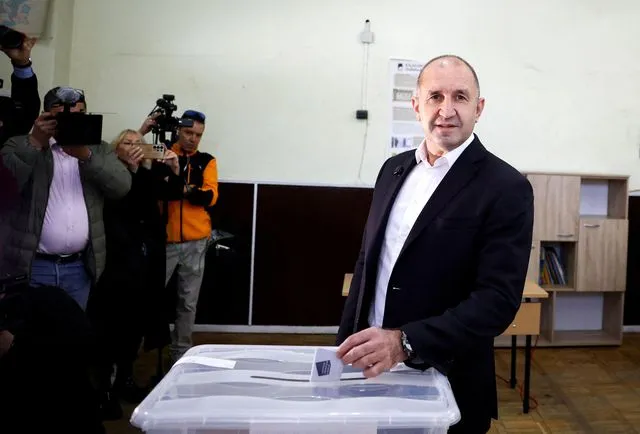 Bulgaristan Siyasetinde Yeni Dönem: Rumen Radev ve İlerici Bulgaristan Partisi Sandıktan Zaferle Çıktı