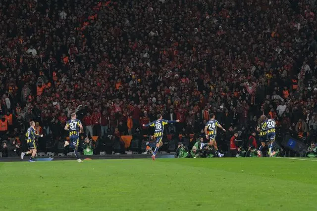 Fenerbahçe sezonun en kritik maçında Galatasaray