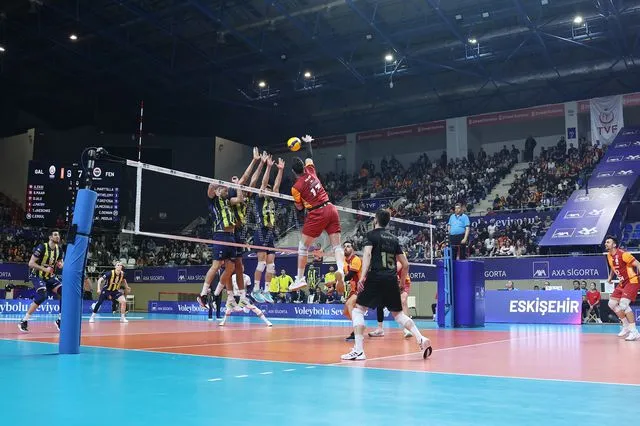 Galatasaray HDI Sigorta, Fenerbahçe Medicana