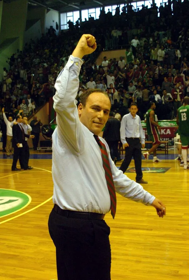 Karşıyaka 18 yıl sonra Kandemir