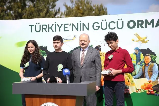 Kastamonu'da "Türkiye'nin gücü orman" programında 1340 fidan dikildi