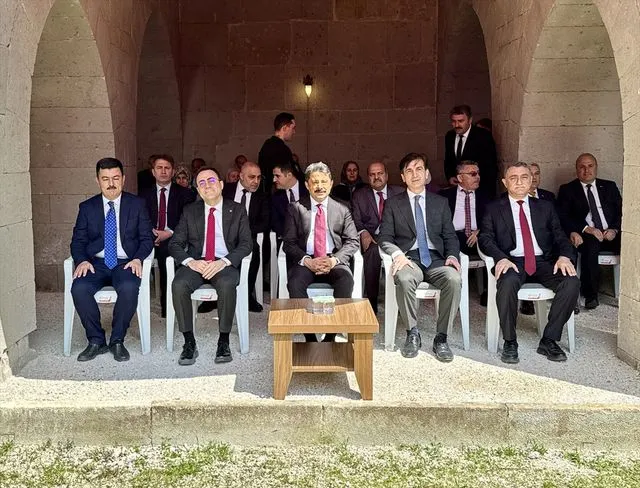 Kırşehir'de "Tarımsal Nitelikli Simbiyotik Yeşil Köy Projesi" hayata geçiriliyor