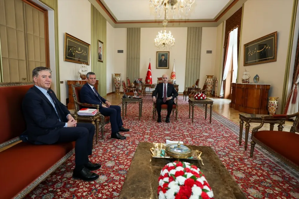 Kurtulmuş, Özel