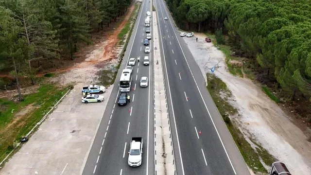 Muğla'da bayram tatilinde 160 binden fazla araç giriş ve çıkışı oldu