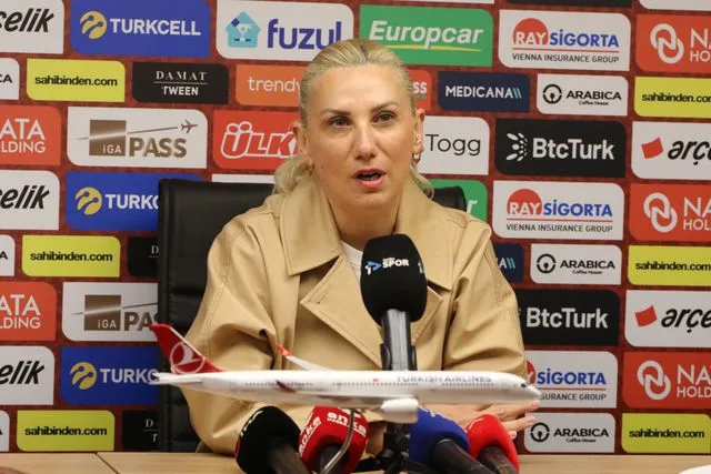 Necla Güngör Kıragası: "İsviçre