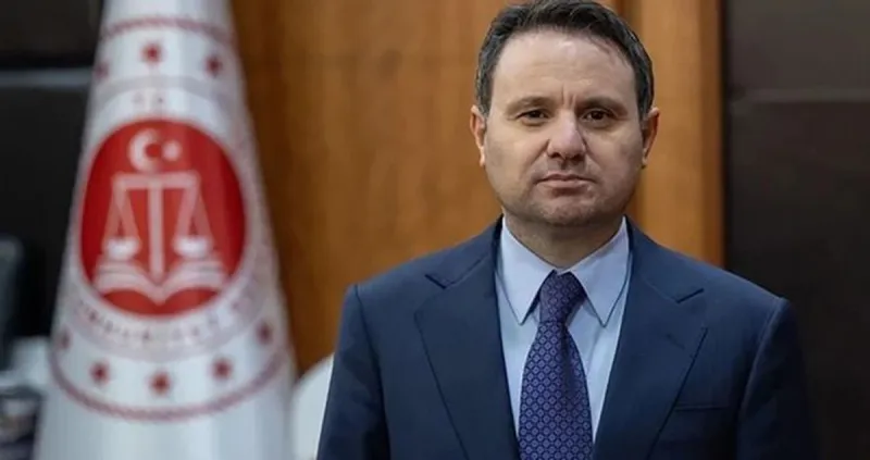 Adalet Bakanının Gizli Geçmişi: Hangi Dizide Rol Aldı?