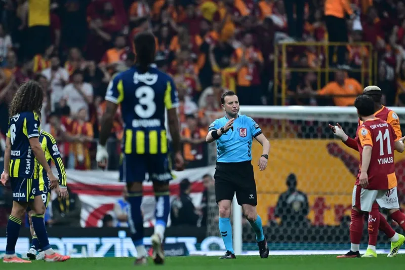 Derbideki Yönetimiyle Tam Not Alan Yasin Kol Gündemin Zirvesine Yerleşti