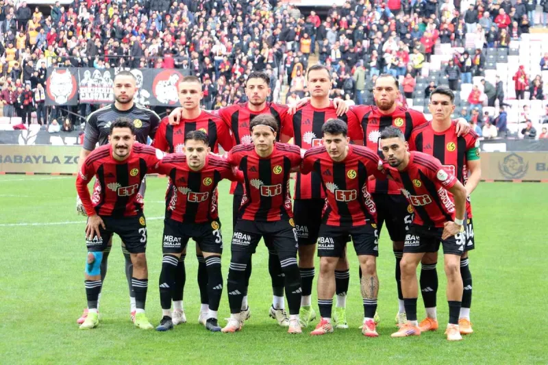 Eskişehirspor, Tire 2021'i 2-0 Yenerek 3. Lig 4. Grup'ta İddialarını Sürdürüyor