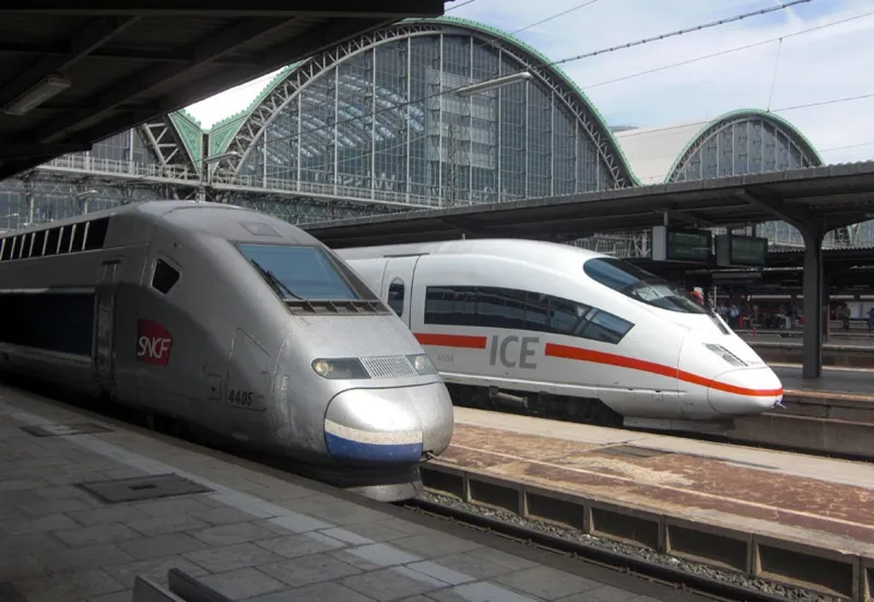 Fransa'da Tren-Kamyon Çarpışması: 1 Ölü, 27 Yaralı