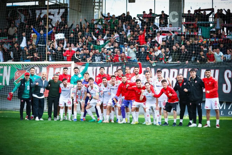 Karşıyaka'nın gözü play-offta