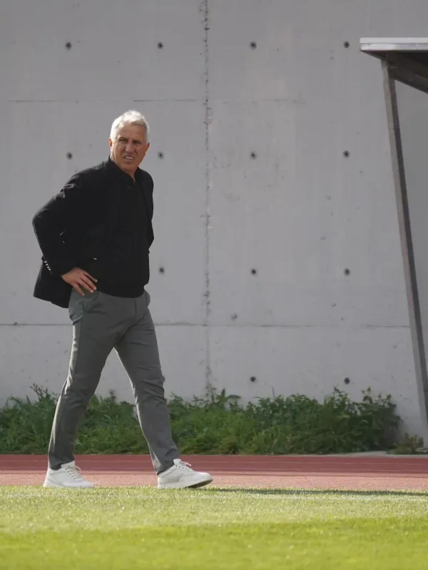 Muğlaspor'da şampiyonluk zora girdi, Besim Durmuş gitti