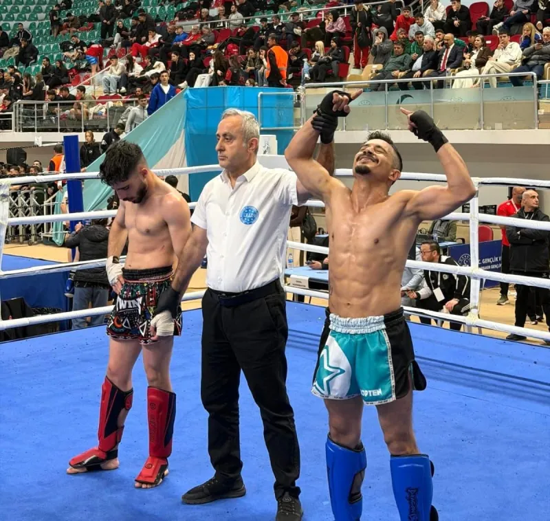 Üniversitemizden Kick Boks'un Yeni Yüzü: Faysal Sılıv