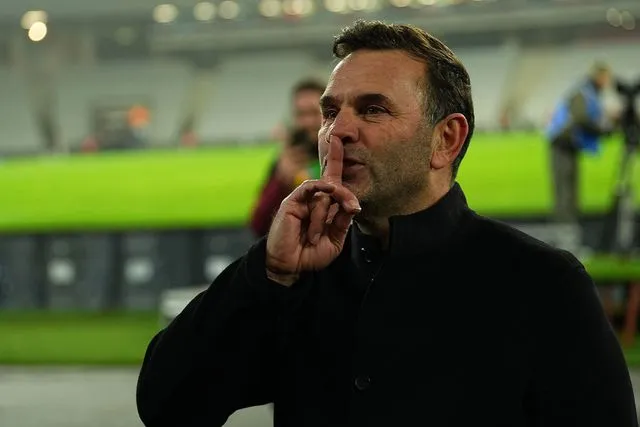 Okan Buruk sezon sonunda imzayı atıyor