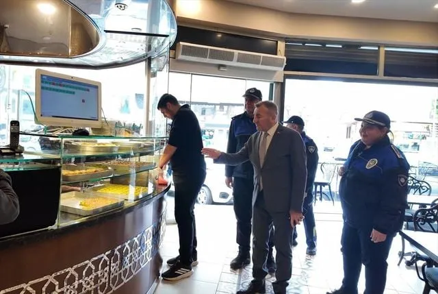 Ramazan Bayramı Tatlı Denetimleri Akdeniz İlçesinde Devam Ediyor