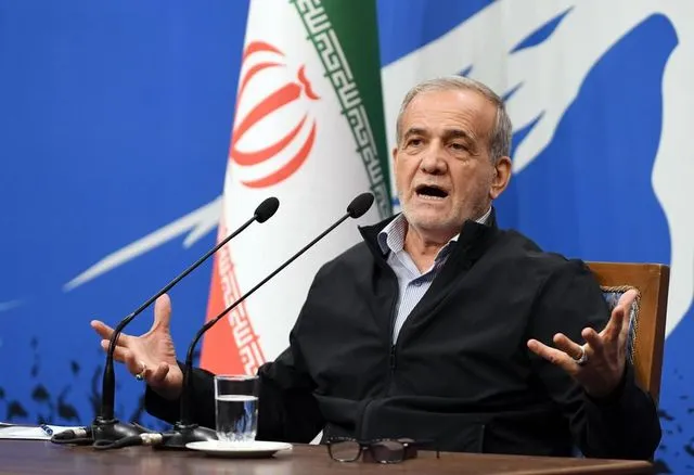 Tahran'dan Washington'a Sert Uyarı: Pezeşkiyan Baskı Altında Müzakereyi Reddetti