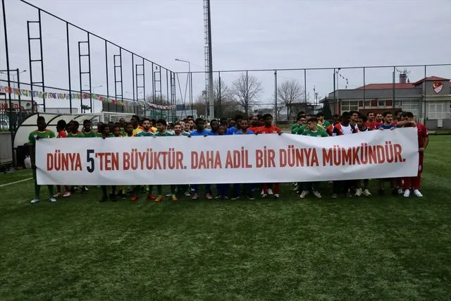 Trabzon'da Uluslararası Futbol Turnuvası Düzenlendi