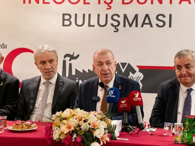 Ümit Özdağ: Mobilya sektöründeki 5 milyar dolarlık ihracat 50 milyar dolara çıkartılmalı