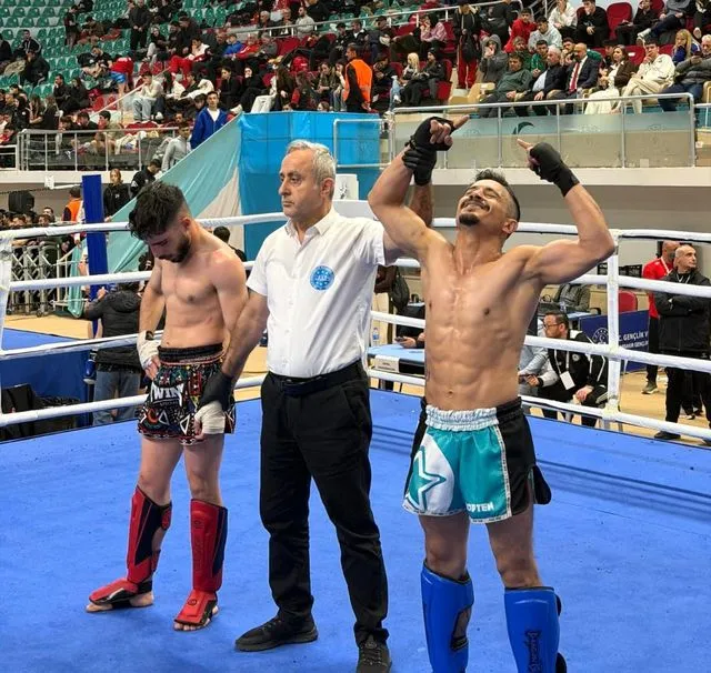 Üniversitemizden Kick Boks'un Yeni Yüzü: Faysal Sılıv