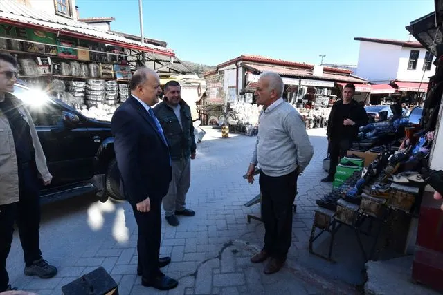 Vali Meftun Dallı Kastamonu Esnafıyla Bir Arada: 'Şehrimizin Nabzını Esnafımızla Tutuyoruz'
